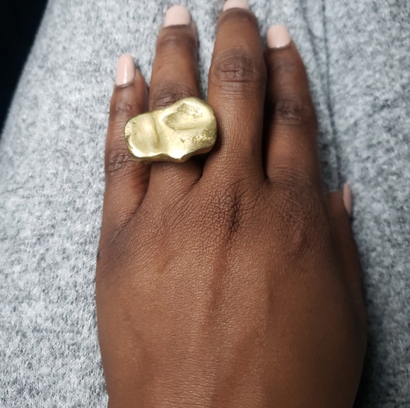Size 7.5huge beautiful brass ring. - Picture 1 of 3